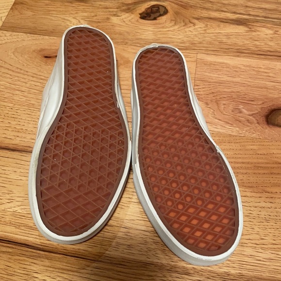 COPY - Classic white slip on Vans. Size 8 - Picture 7 of 7